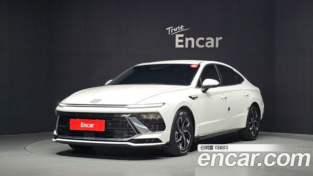 Hyundai Sonata 2.0 Premium — пробег 24 165 км — фото 1 из 5