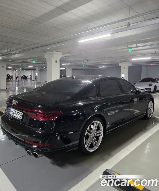 Audi S8 из Кореи Encar