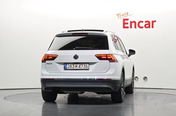Volkswagen Tiguan 2.0 TDI Prestige — пробег 89 213 км — фото 4 из 5