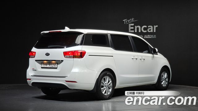 Kia Carnival из Кореи Encar