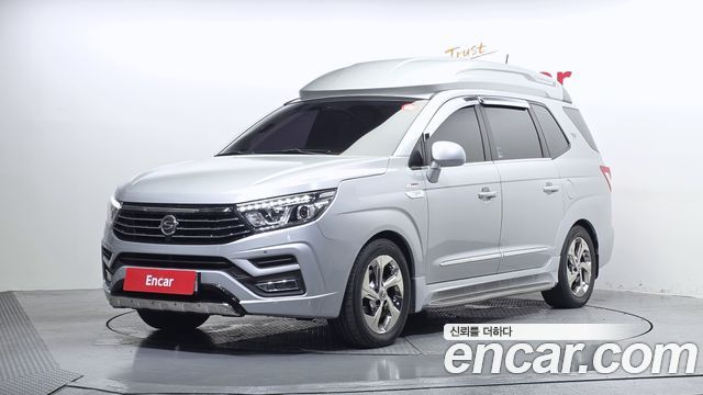 Ssangyong KORANDO 4WD Chateau 9-seater High-roof — пробег 144 568 км — фото 1 из 5