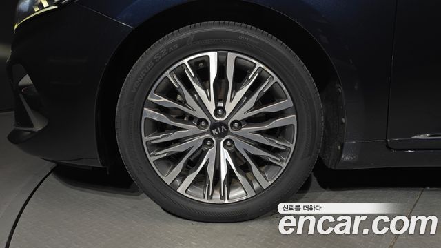 Kia K7 из Кореи Encar