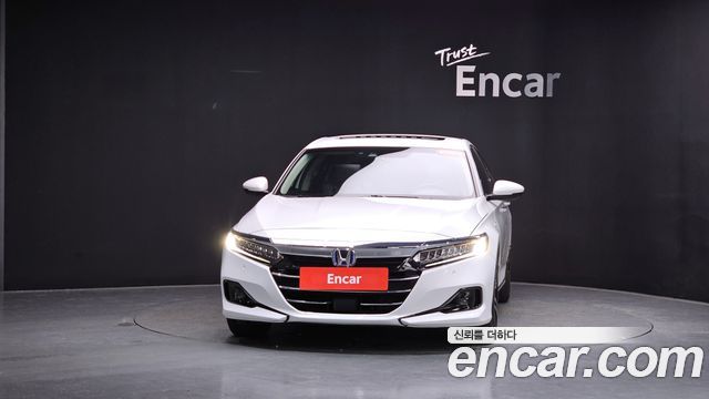 Honda Accord 2.0 Hybrid Touring — пробег 55 223 км — фото 3 из 5