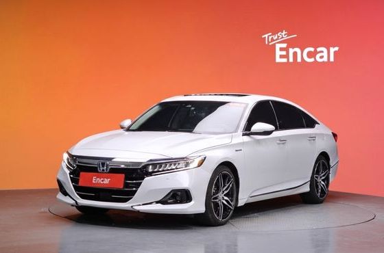 Honda Accord 2.0 Hybrid Touring — пробег 55 223 км — фото 1 из 5