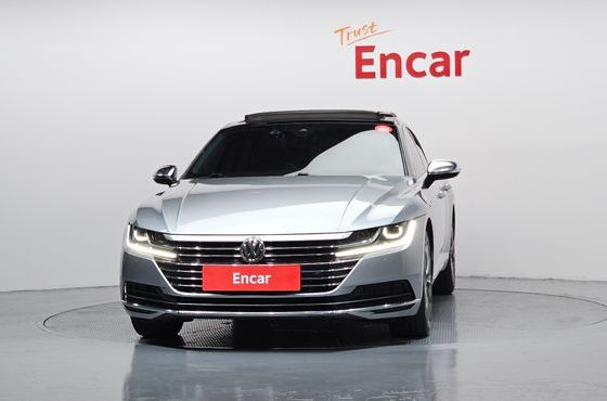 Volkswagen Arteon 2.0 TDI Premium — пробег 82 194 км — фото 3 из 5