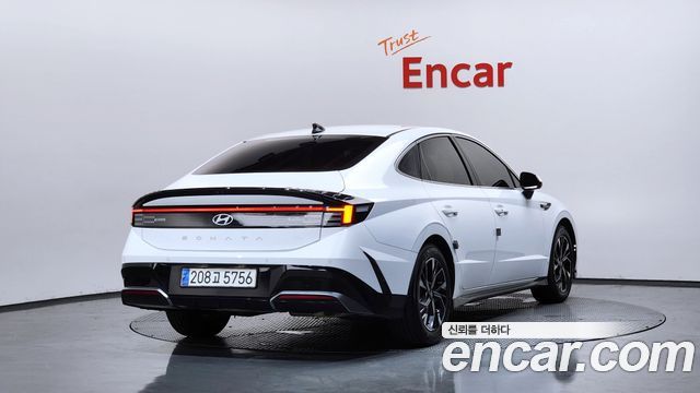 Hyundai Sonata 2.0 Premium — пробег 39 731 км — фото 2 из 5