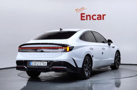 Hyundai Sonata 2.0 Premium — пробег 39 731 км — фото 2 из 5