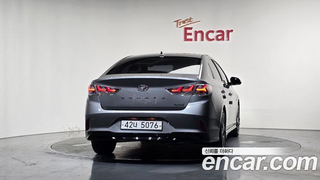 Hyundai Sonata Premium — пробег 144 076 км — фото 4 из 5