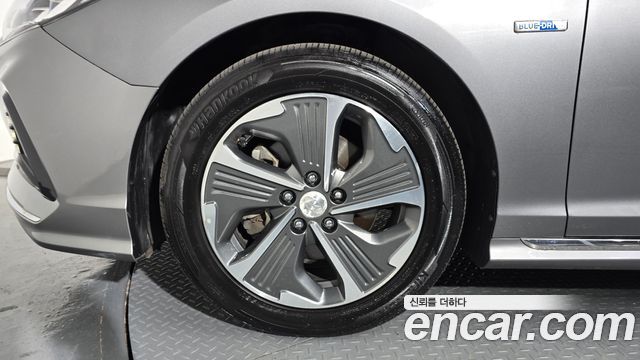 Hyundai Sonata Premium — пробег 144 076 км — фото 5 из 5