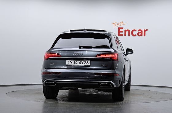 Audi Q5 40 TDI Quattro Premium — пробег 72 491 км — фото 4 из 5