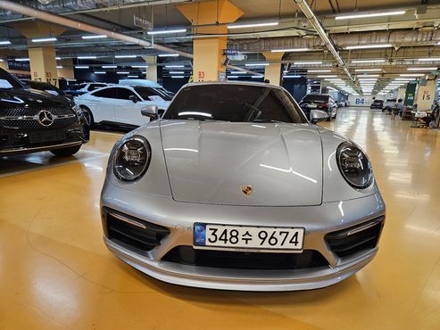 Porsche 911 Carrera 4S — пробег 10 000 км — фото 3 из 5