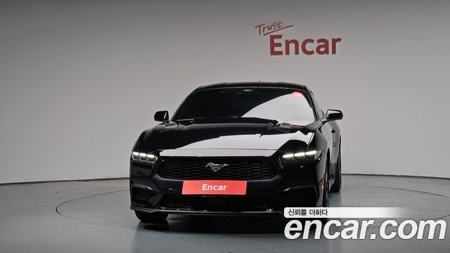 Ford Mustang 2.3 EcoBoost Premium Coupe — пробег 6 398 км — фото 3 из 5