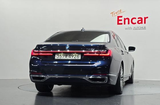 BMW 7-Series 730d xDrive Design Pure Excellence — пробег 179 502 км — фото 4 из 5