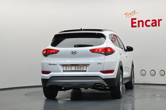 Hyundai Tucson Diesel 1.7 2WD Modern — пробег 106 317 км — фото 4 из 5