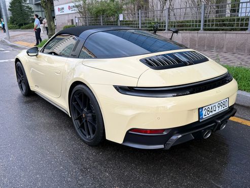 Porsche 911 Targa 4 GTS — пробег 360 км — фото 2 из 5