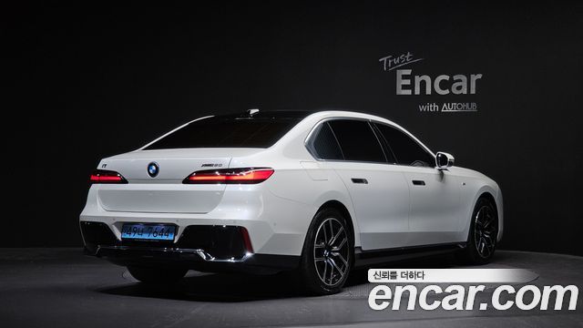 BMW i7 xDrive 60 M sport — пробег 31 643 км — фото 2 из 5