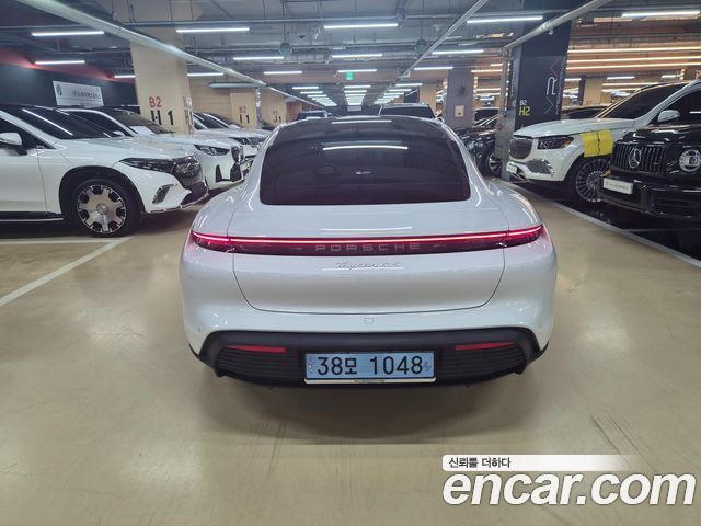 Porsche Taycan из Кореи Encar