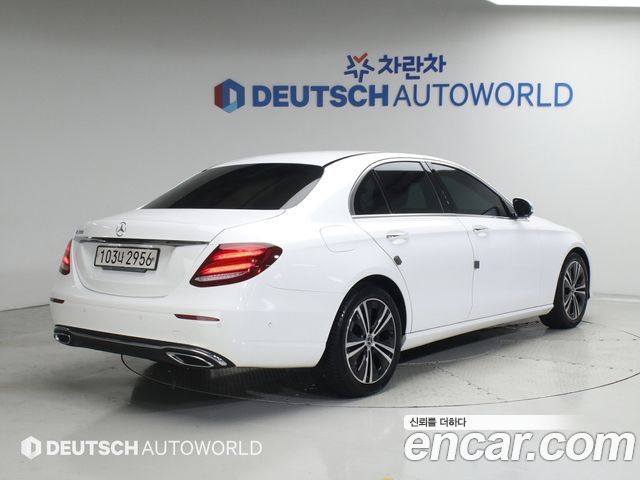 Mercedes-Benz E-Class из Кореи Encar