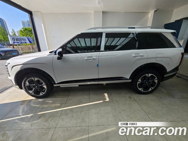 Hyundai Palisade HEV 2.5T 4WD 9-Seater Prestige — пробег 7 500 км — фото 3 из 5