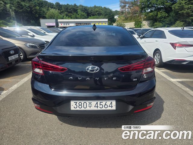 Hyundai AVANTE 1.6 Premium — пробег 97 891 км — фото 4 из 5