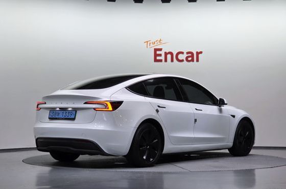 Tesla Model 3 RWD — пробег 54 067 км — фото 2 из 5