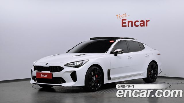 Kia Stinger 2.0 Turbo AWD Platinum — пробег 135 778 км — фото 1 из 5
