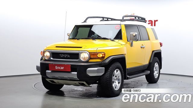 Toyota FJ Cruiser 4WD V6 — пробег 156 616 км — фото 1 из 5
