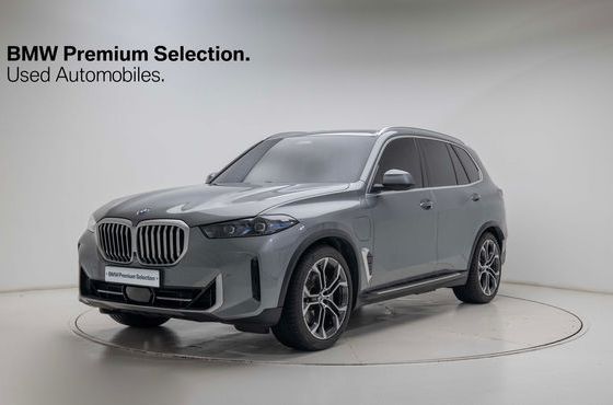 BMW X5 xDrive 50e xLine — пробег 9 595 км — фото 1 из 5