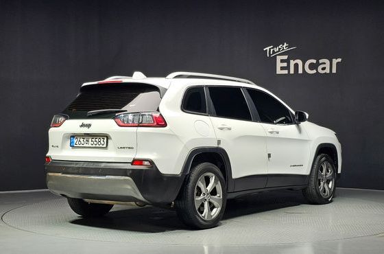 Jeep Cherokee 2.4 Limited AWD — пробег 181 633 км — фото 2 из 5