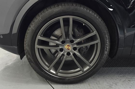Porsche Cayenne 3.0 PLATINUM EDITION — пробег 78 245 км — фото 5 из 5