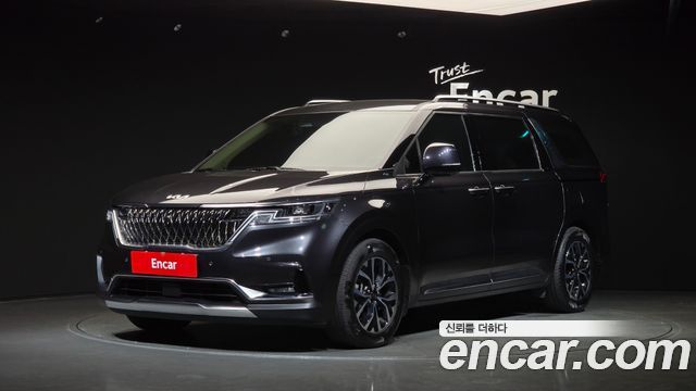 Kia Carnival 11-Seater Signature — пробег 53 548 км — фото 1 из 5