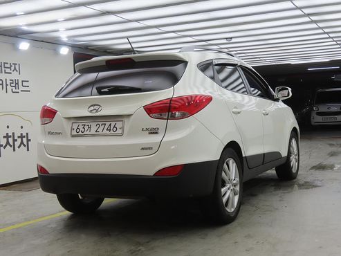 Hyundai Tucson Diesel 2WD LX20 Premier — пробег 201 000 км — фото 4 из 5
