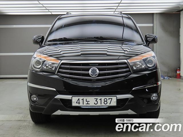 Ssangyong KORANDO 4WD GT 9-seater — пробег 157 819 км — фото 1 из 5