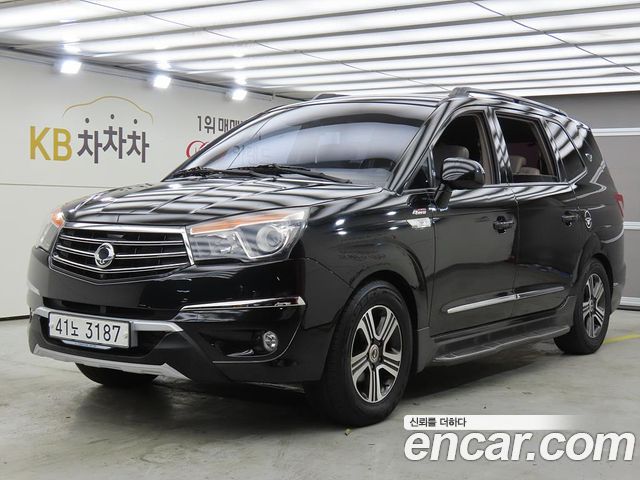 Ssangyong KORANDO 4WD GT 9-seater — пробег 157 819 км — фото 2 из 5