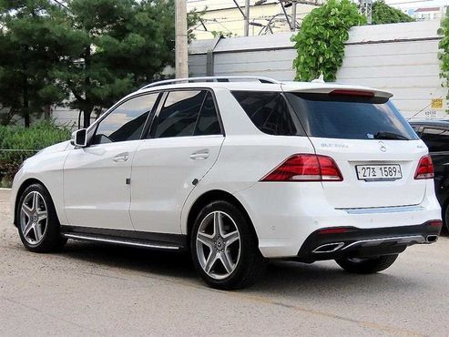 Mercedes-Benz GLE-Class GLE350 d 4MATIC Premium — пробег 113 825 км — фото 2 из 5