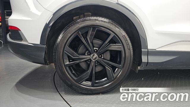 Audi Q4 e-tron из Кореи Encar