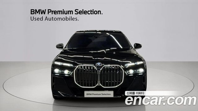 BMW i7 eDrive 50 M Sport — пробег 32 020 км — фото 3 из 5