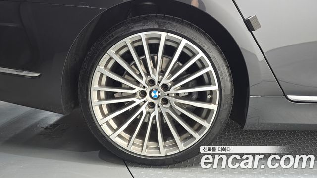 BMW 7-Series из Кореи Encar