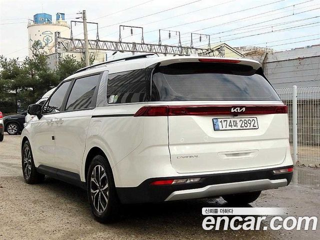 Kia Carnival 9-Seater Prestige — пробег 37 260 км — фото 3 из 5