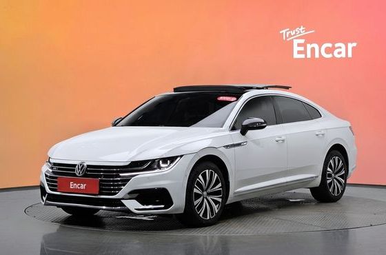 Volkswagen Arteon 2.0 TDI Premium — пробег 106 009 км — фото 1 из 5
