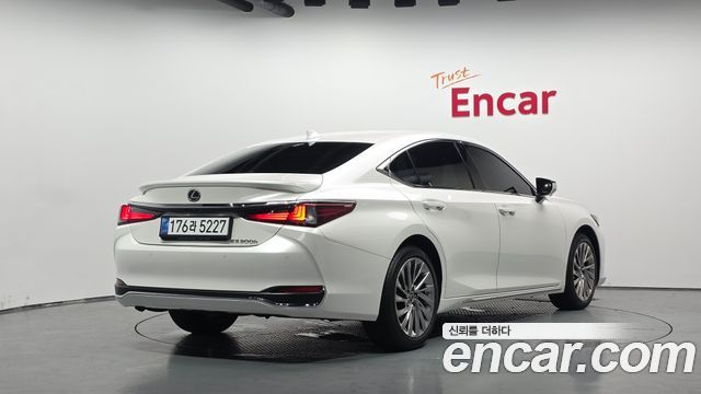 Lexus ES из Кореи Encar