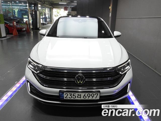 Volkswagen Jetta 1.5 TSI Prestige — пробег 23 611 км — фото 1 из 5