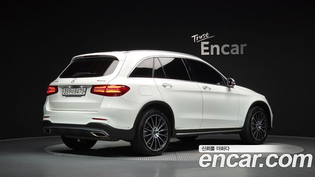 Mercedes-Benz GLC-Class GLC300 4MATIC AMG Line — пробег 103 010 км — фото 2 из 5
