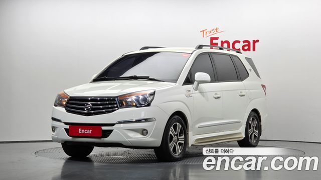Ssangyong KORANDO 4WD GT 9-seater — пробег 176 630 км — фото 1 из 5