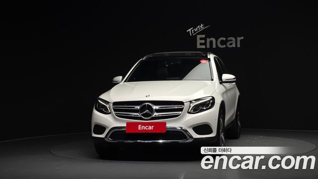 Mercedes-Benz GLC-Class GLC220 d 4MATIC Premium — пробег 70 308 км — фото 3 из 5