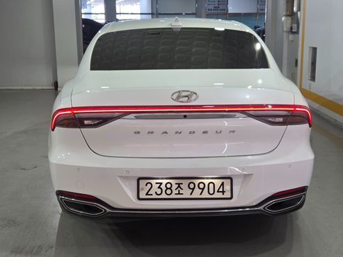Hyundai Grandeur Premium — пробег 122 078 км — фото 4 из 5