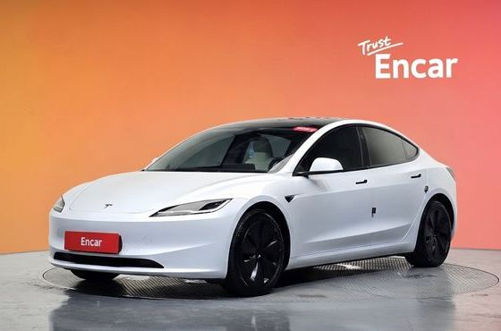 Tesla Model 3 RWD — пробег 54 160 км — фото 1 из 5