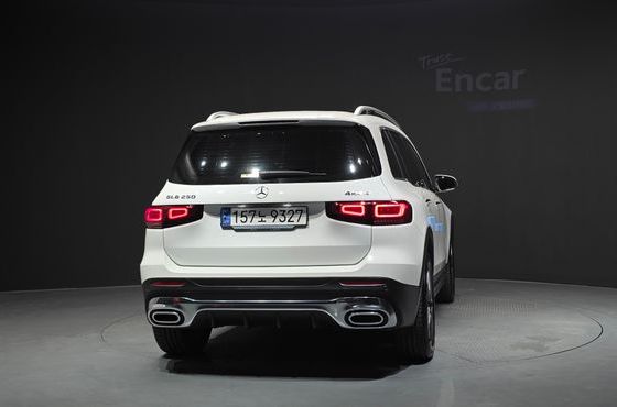 Mercedes-Benz GLB-Class GLB250 4MATIC — пробег 11 269 км — фото 4 из 5