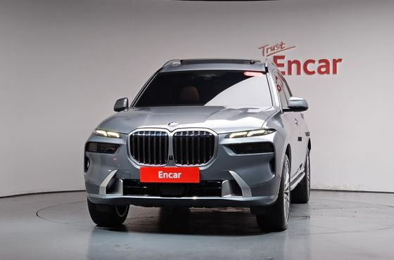 BMW X7 xDrive 40i Design Pure Excellence 6-Seater — пробег 32 219 км — фото 3 из 5