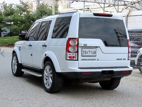Land Rover Discovery 3.0 SDV6 SE — пробег 253 126 км — фото 3 из 5
